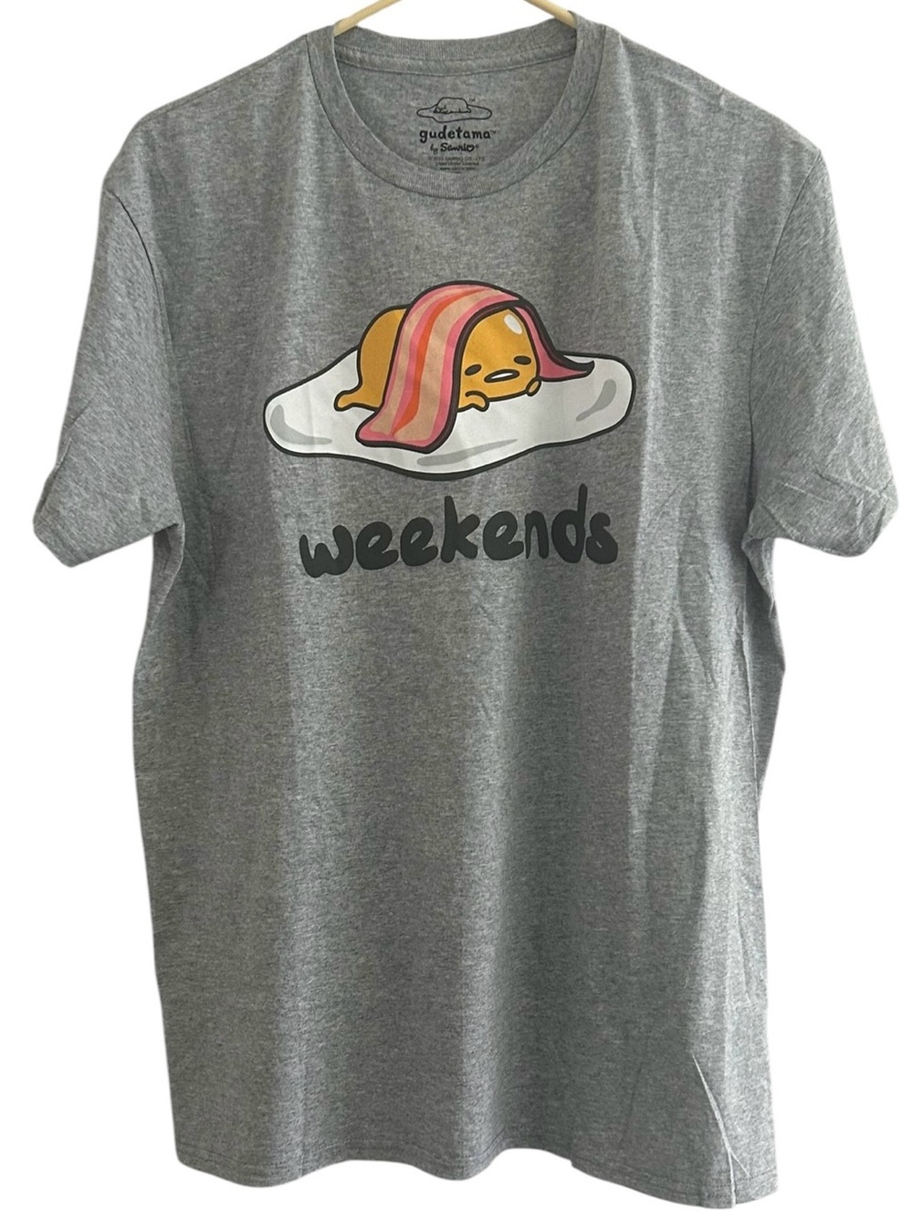 Sanrio Gudetama The Lazy Egg Weekends Gray Graphic T-Shirt Men's Size Large